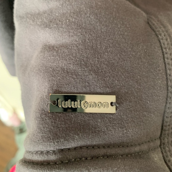 Lululemon Savasana Wrap - Picture 3 of 5